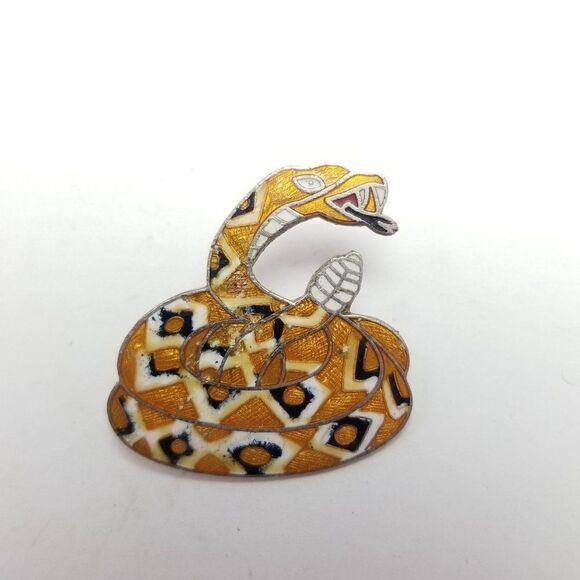Vintage Diamond Back Rattle Snake Enamel Pin, Retro Brooch, Estate - Picture 5 of 5